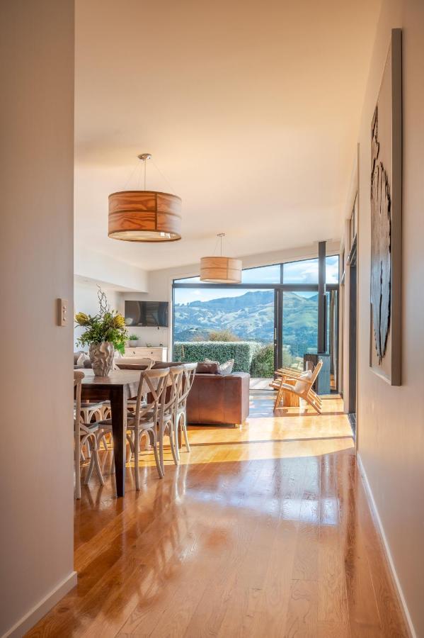 Million Dollar View - Takamatua Holiday Home Akaroa Exterior photo
