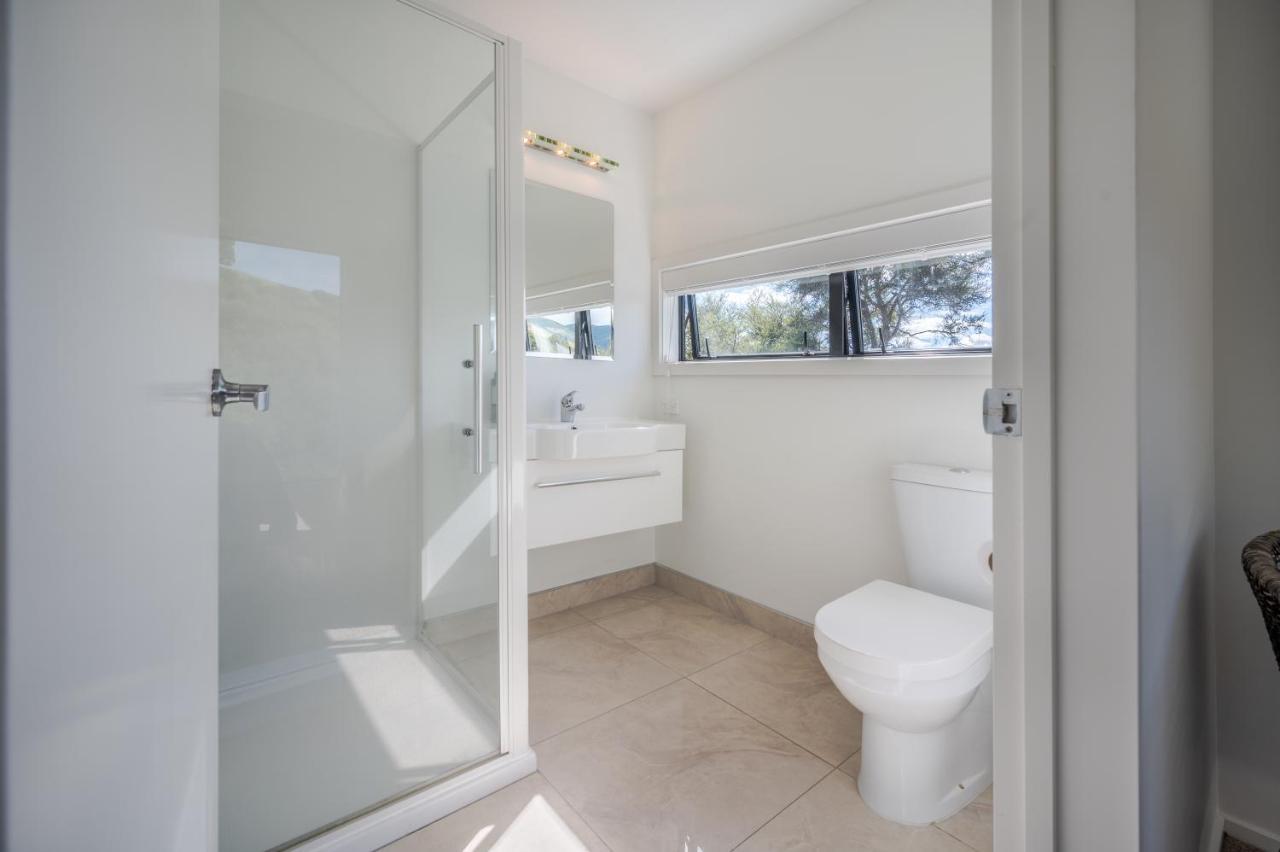 Million Dollar View - Takamatua Holiday Home Akaroa Exterior photo
